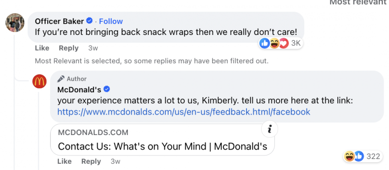   Фацебоок коментар на МцДоналд's post that reads: If you're not bringing back snack wraps, then we don't really care. McDonald's responded by asking the user to share their feedback on a contact form. 
