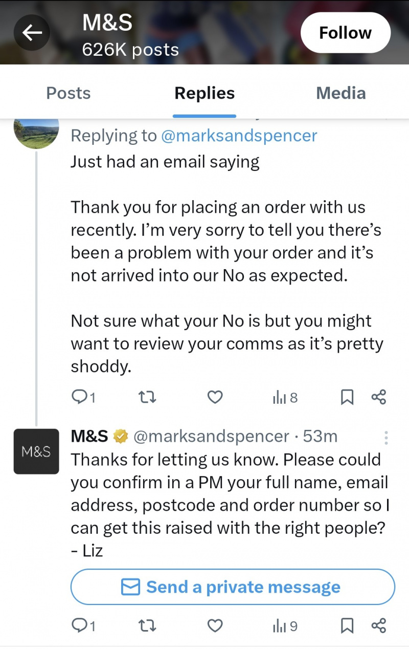   Marks and Spenser atsako į kliento klausimą apie gautą el. laišką, kuriame kliento prašoma atsiųsti daugiau informacijos.