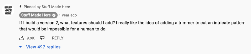Screenshot di un canale YouTube che fissa un commento e fa una domanda pertinente al video pubblicato.