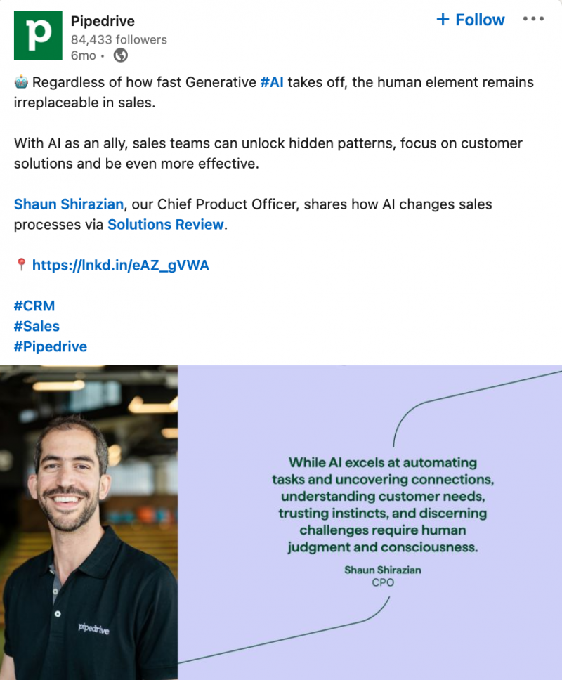   Markanın gönderilerinde hashtag'leri nasıl kullandığını gösteren Pipedrive LinkedIn gönderisinin ekran görüntüsü.