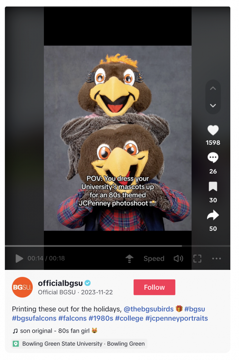   TikTok video sa sveučilišta Bowling Green State koji prikazuje njihove maskote kako snimaju JCPenny na temu 80-ih, što je popularan trend u aplikaciji.