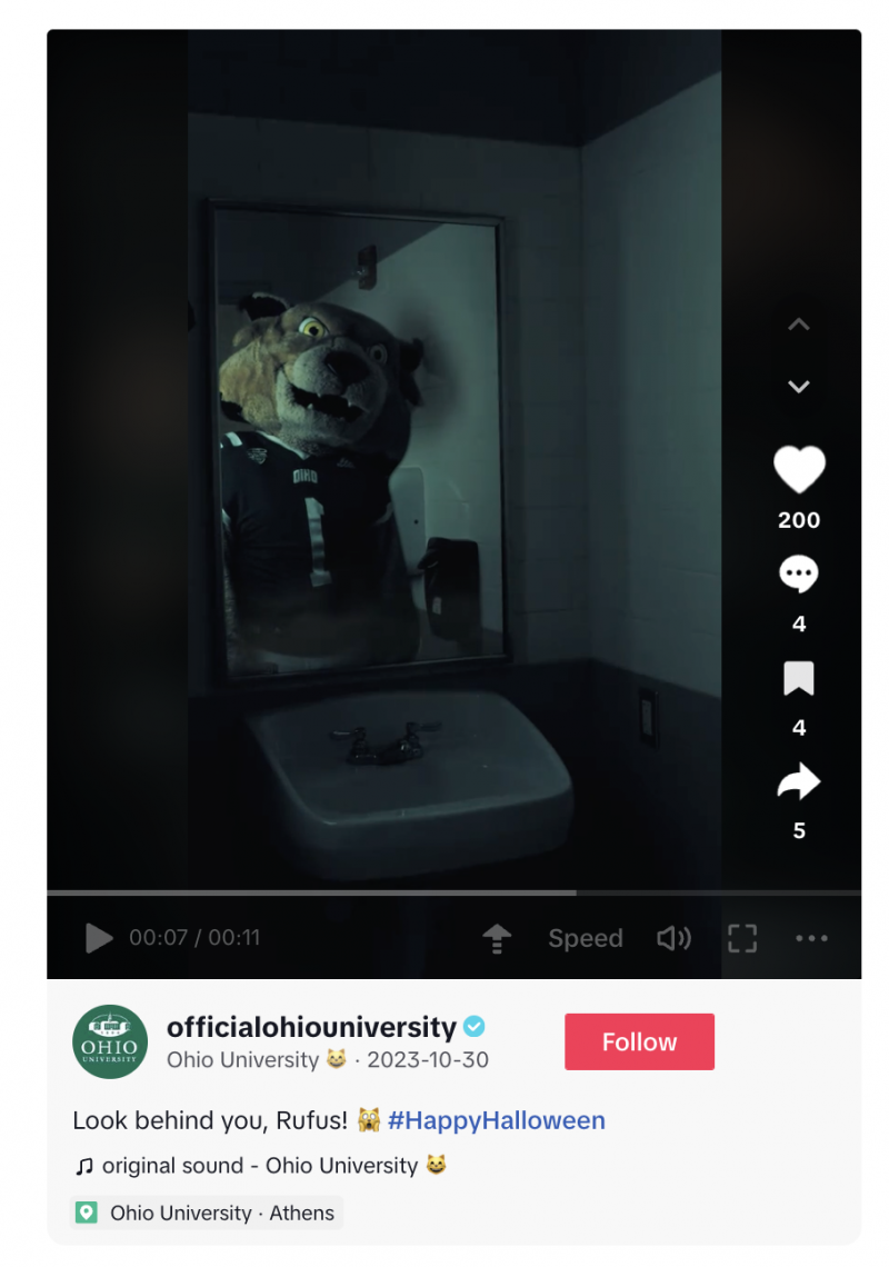   Video na temu Noći vještica sa Sveučilištem Ohio's mascot.