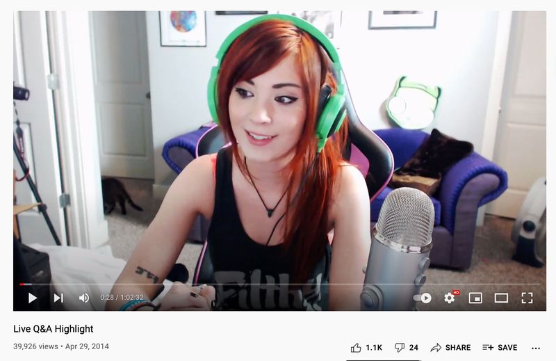 Screenshot di un video in evidenza di domande e risposte dal vivo.