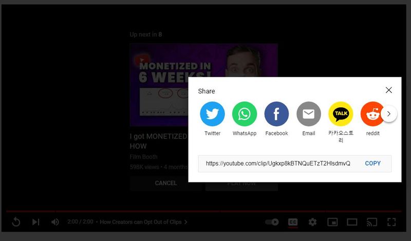 Pulsanti di condivisione per clip YouTube con opzioni per Twitter, Whatsapp, Facebook, e-mail, Kakao Talk e Reddit