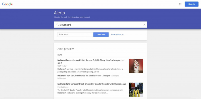 Una captura de pantalla de Alertas de Google con el término de búsqueda 'McDonald's" and showing two news articles about new menu items. This is an example of using media monitoring tools to track brand mentions and news.