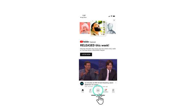   Pantalla móvil destacando el botón más para cargar un video de YouTube a la aplicación