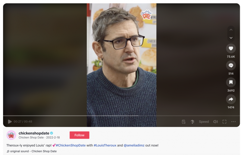   Un episodio del 2022 di Chicken Shop Date con Louis Theroux che produceva il suono di tendenza 'I miei soldi non't jiggle jiggle, it folds" go viral.
