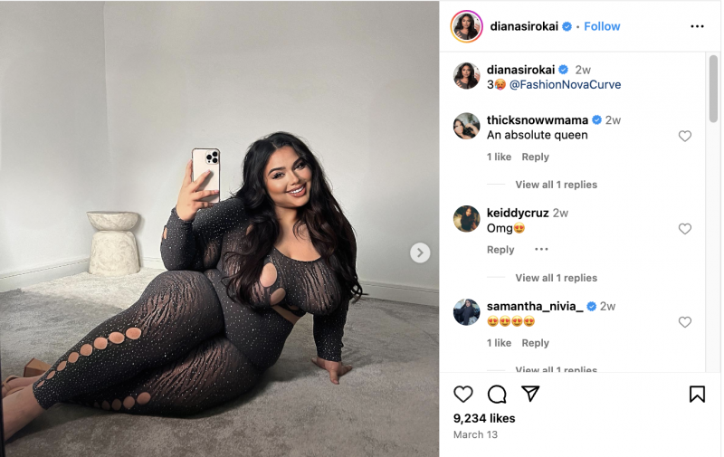   Diana Sirokai con un mono de Fashion Nova Curve.