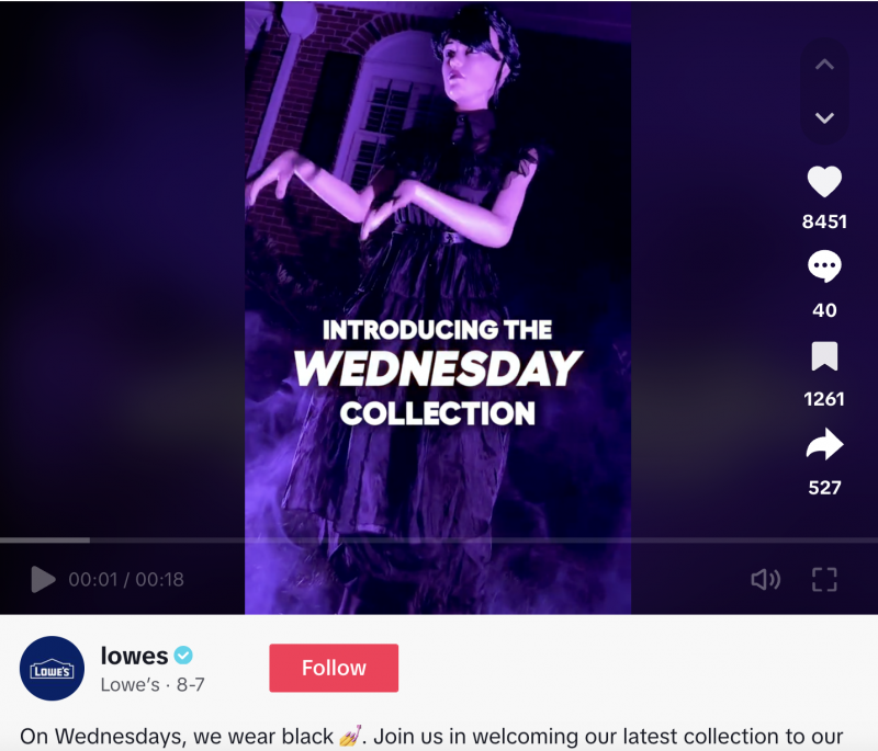   Un TikTok che svela Lowe's Halloween Wednesday collection