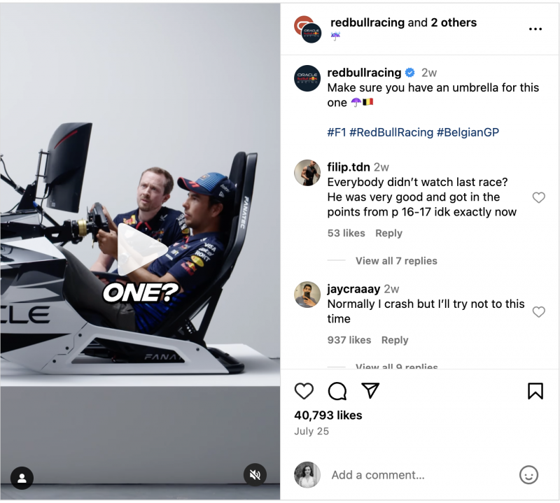   Una publicación de Instagram de Red Bull Racing y Oracle que muestra a un corredor de F1 que utiliza tecnología Oracle durante una simulación de conducción.