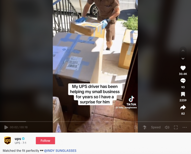   Un video TikTok di un cliente UPS che è titolare di una piccola impresa e di come condivide i suoi nuovi prodotti con il suo autista UPS in segno di apprezzamento