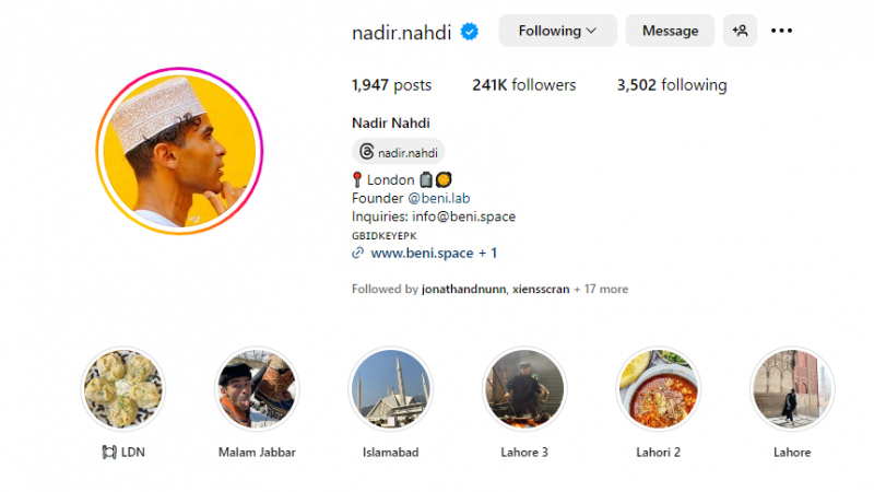   Nadir Nahdi uvádí konkrétní e-mailovou adresu pro dotazy na svém oblíbeném účtu Instagram