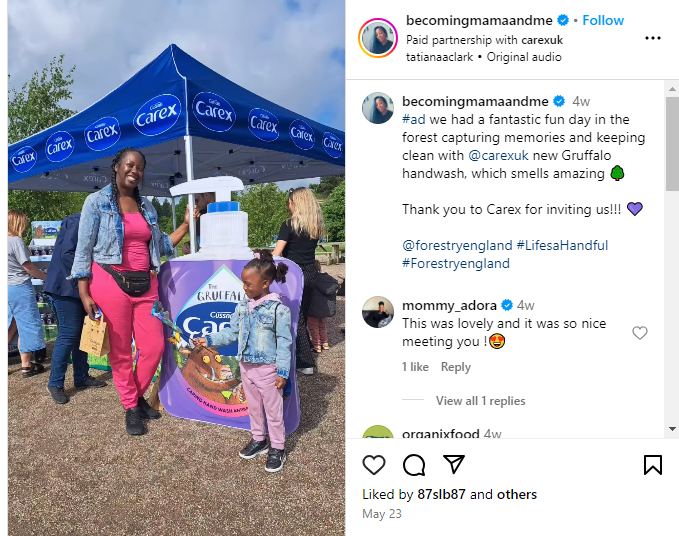   Una publicació patrocinada a la pàgina d'Instagram becomingmamaandme que promociona CarexUK