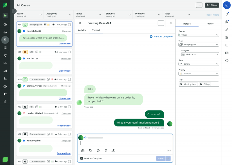 La vista de detall del cas a Sprout Social. Un client demana ajuda amb una comanda en línia i un agent va respondre sol·licitant la seva comanda de confirmació. L'agent pot veure visualitzacions prèvies de cinc casos més a la seva cua.